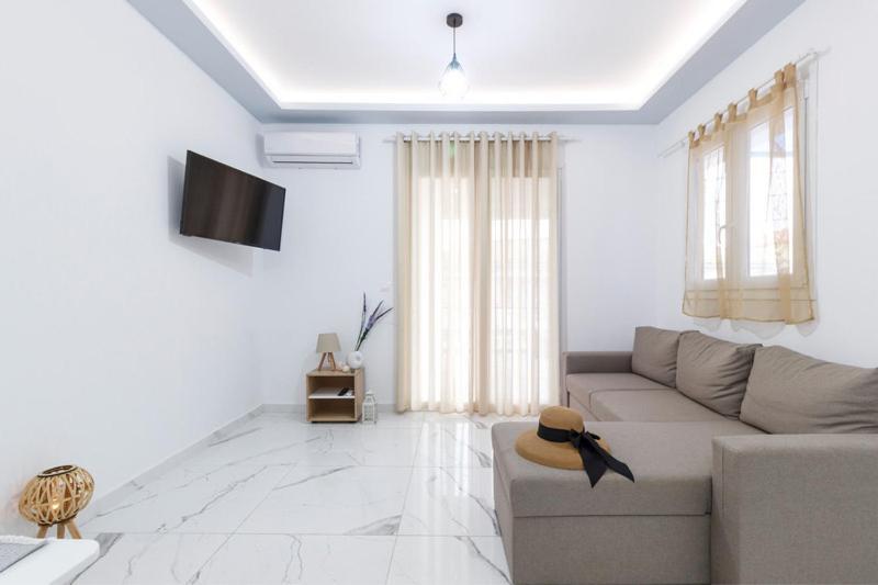 דירות פוליכרונו Nikogroup Plaza מראה חיצוני תמונה