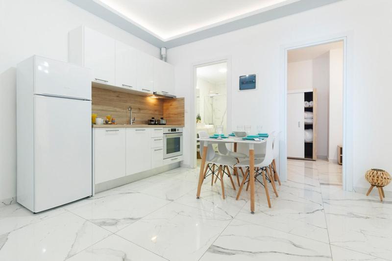 דירות פוליכרונו Nikogroup Plaza מראה חיצוני תמונה