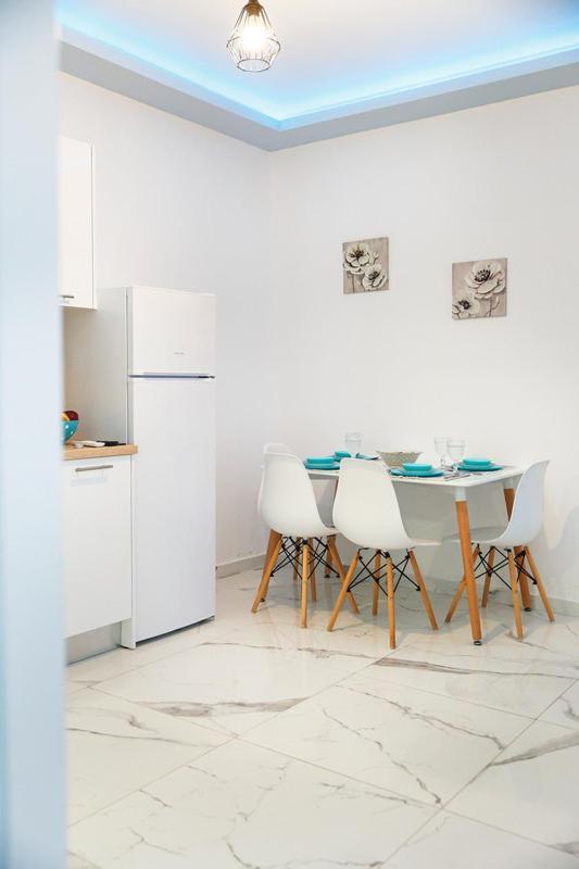 דירות פוליכרונו Nikogroup Plaza מראה חיצוני תמונה